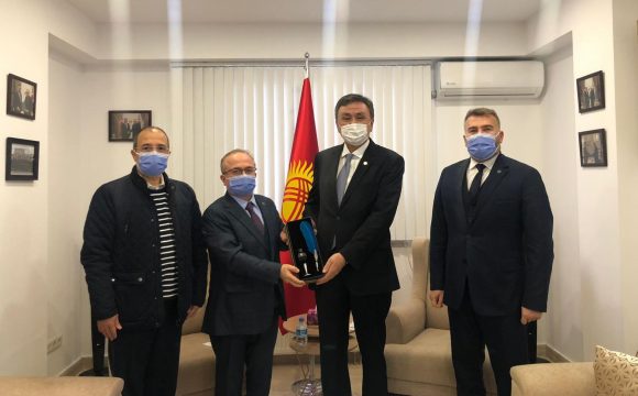 Посол Кыргызстана встретился с руководителем фонда «Маариф»